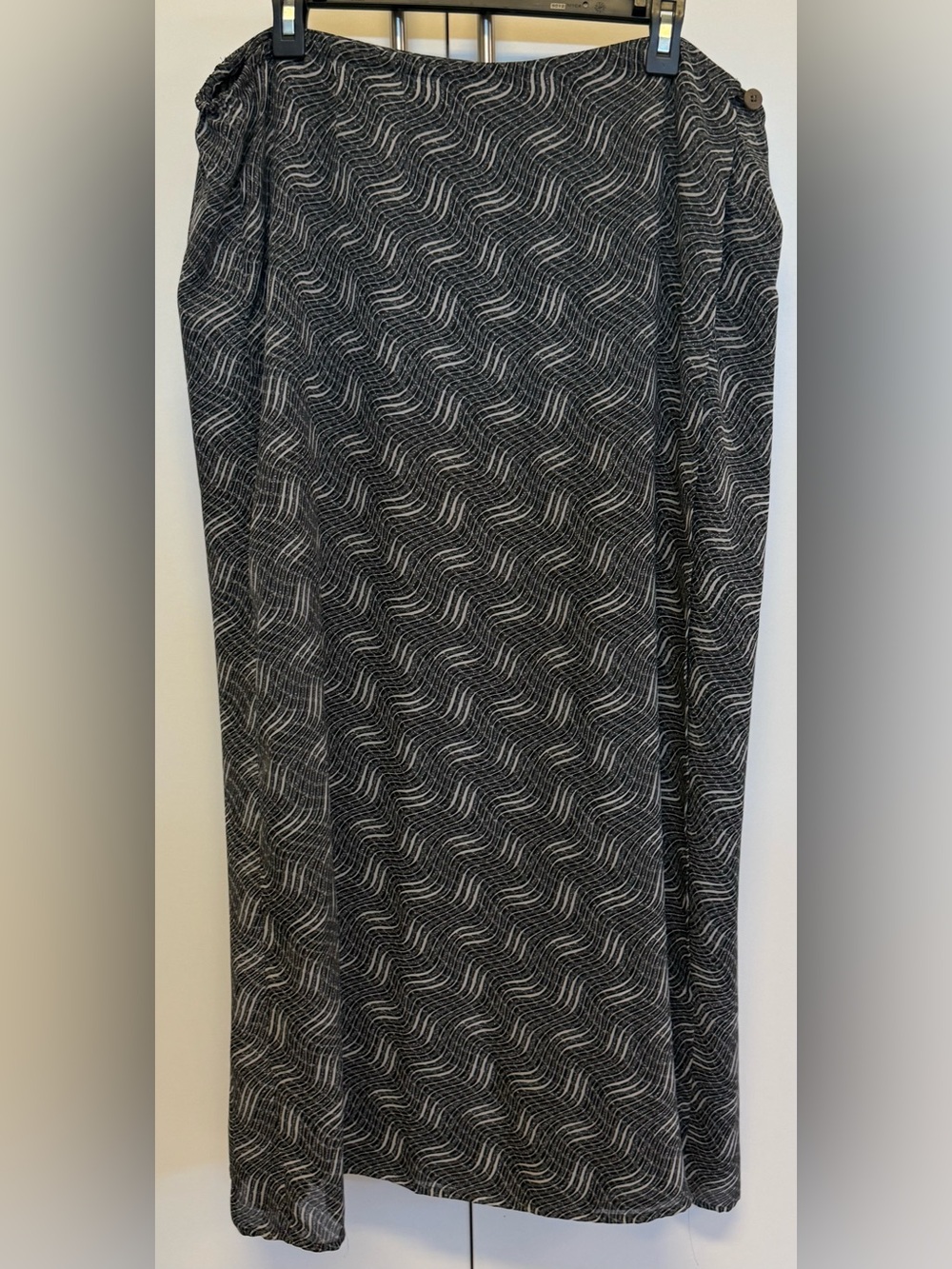 Emanuel Ungaro Liberté Wrap Skirt 20/54 Black White Midi Lined Designer